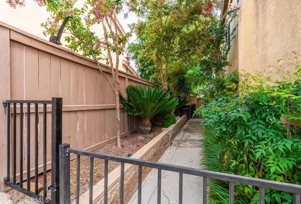 39101 Santa Rosa Court