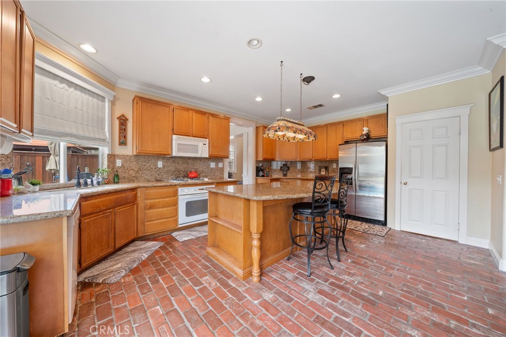 32520 Sprucewood Way