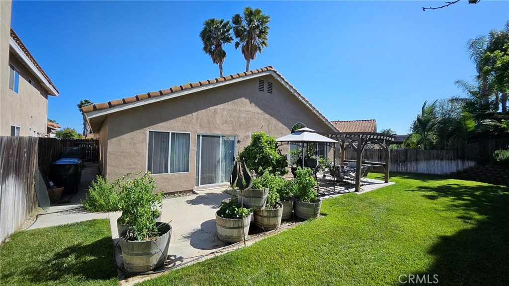 40063 Avenida Venida