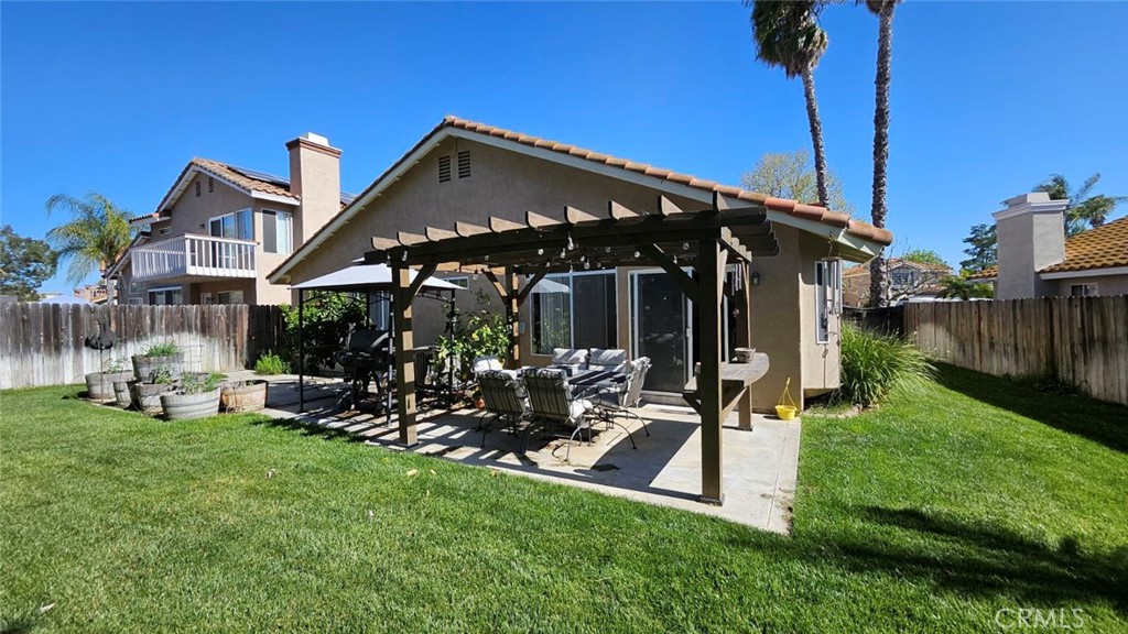 40063 Avenida Venida