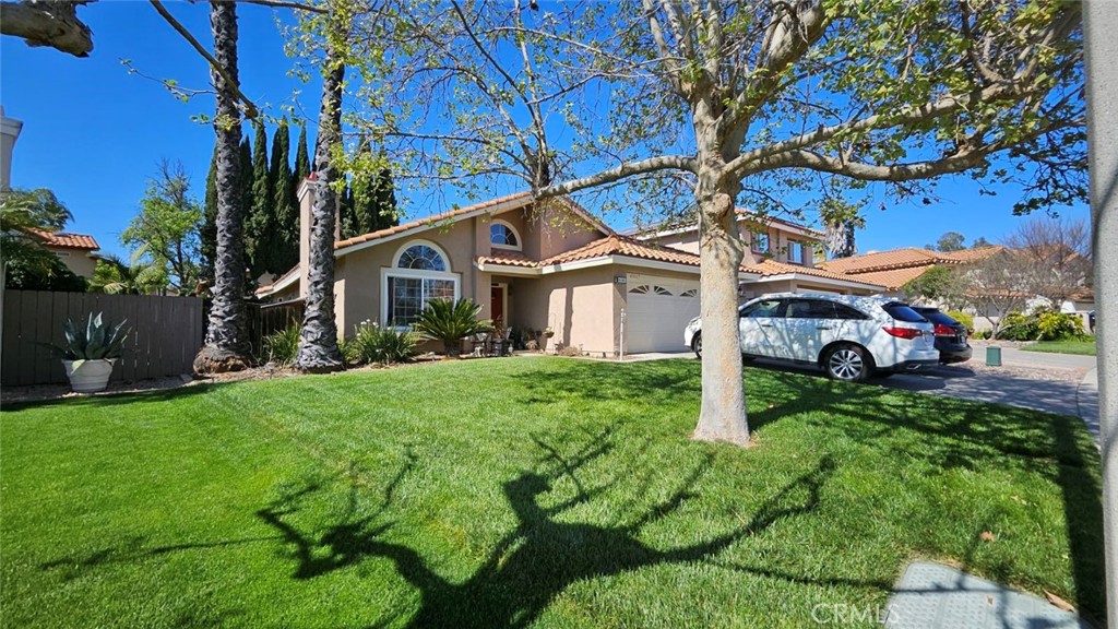 40063 Avenida Venida