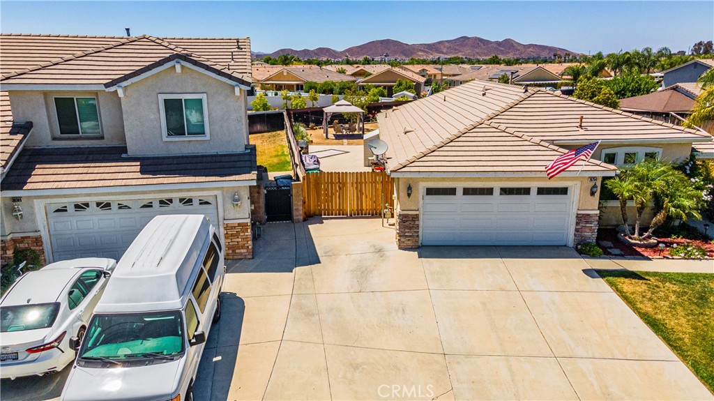 26754 Mountain Glen Drive