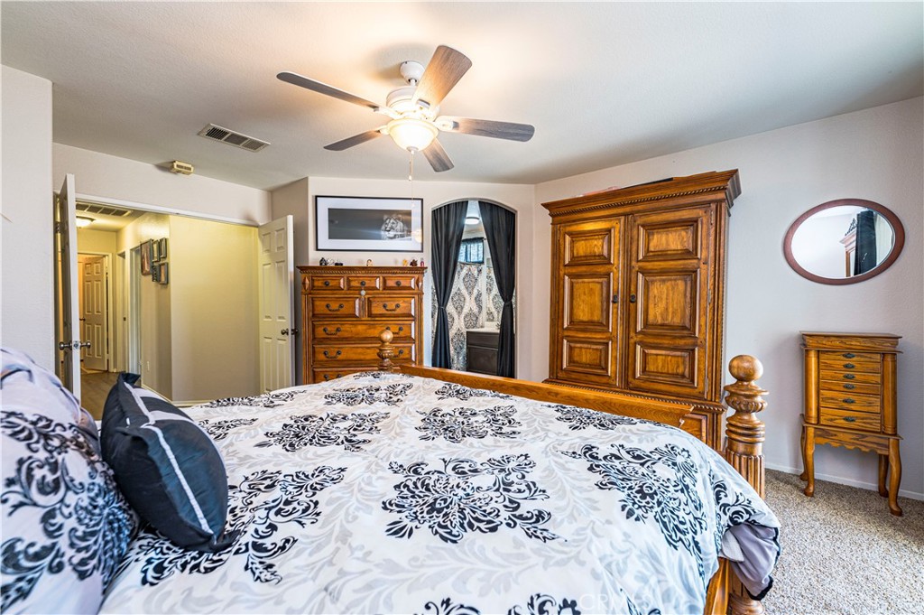 26754 Mountain Glen Drive