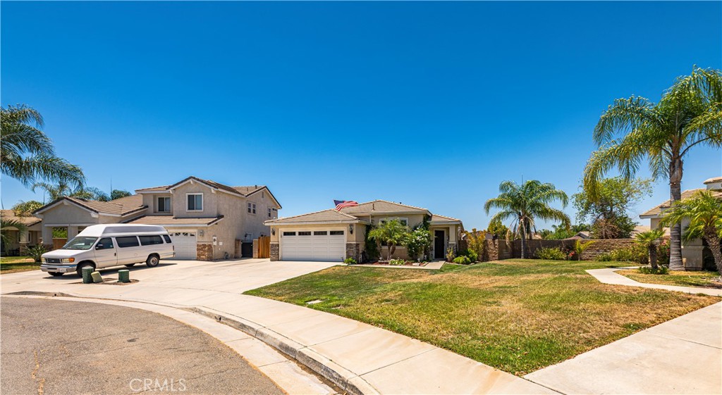 26754 Mountain Glen Drive