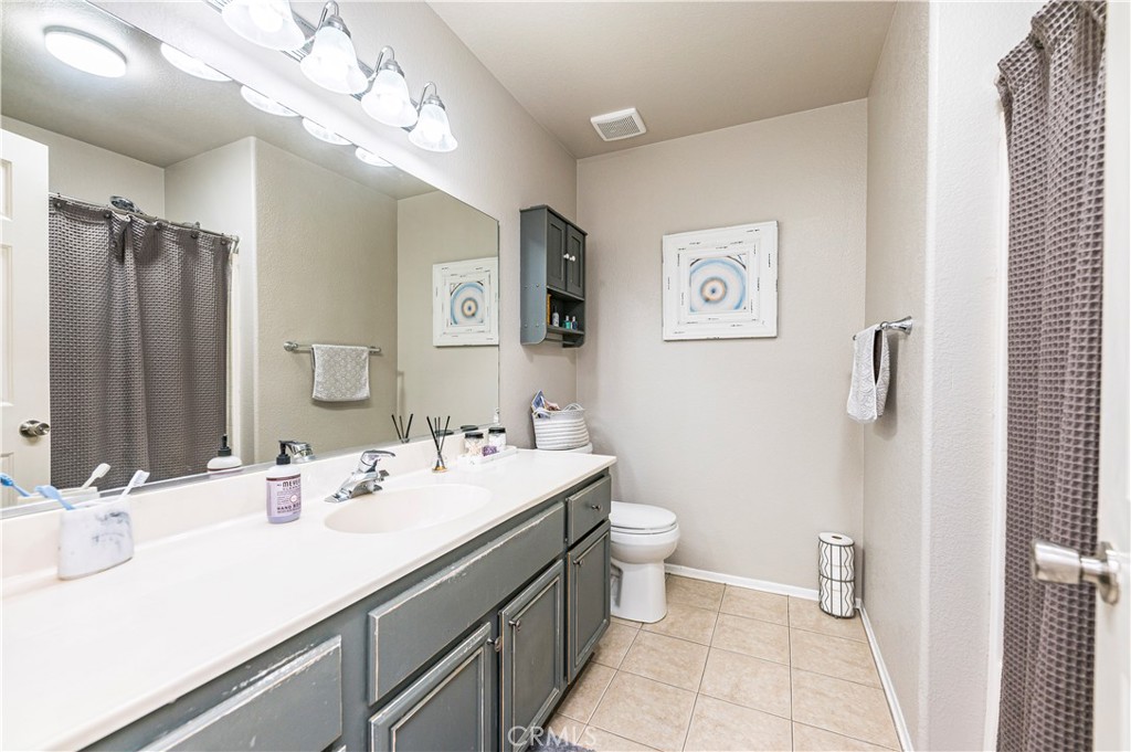 26754 Mountain Glen Drive