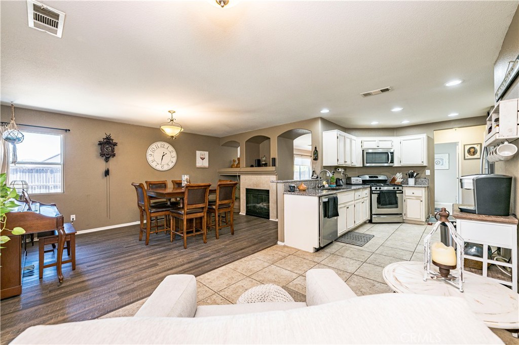 26754 Mountain Glen Drive