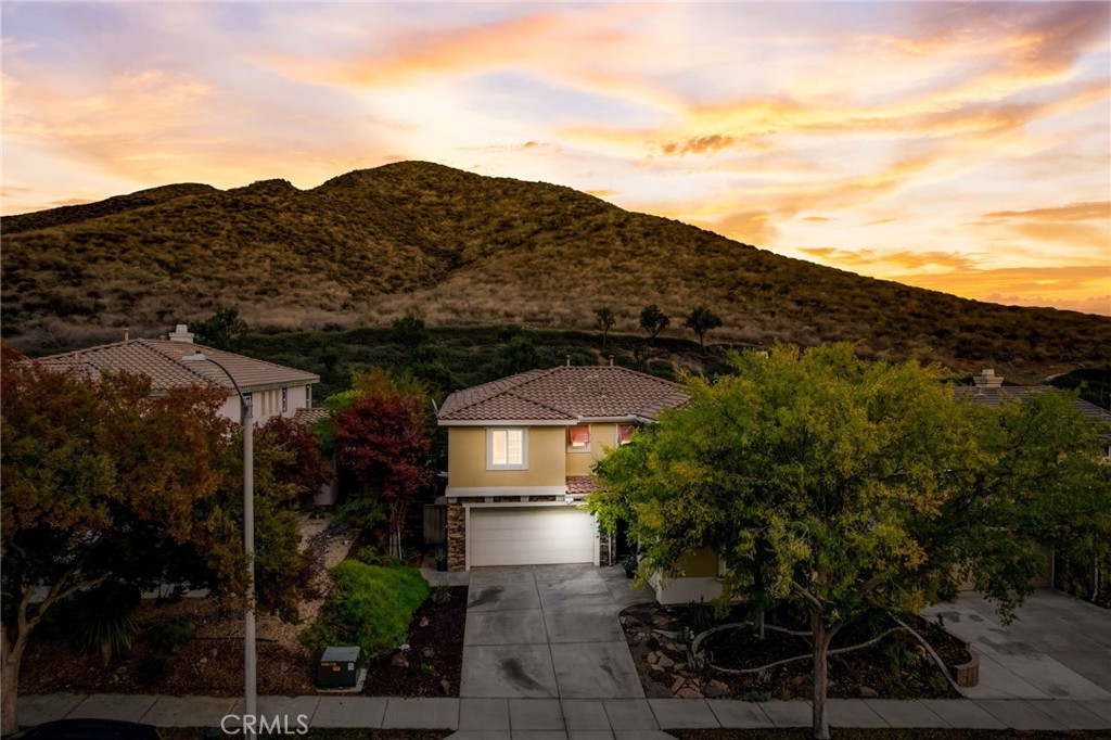 35526 Desert Rose Way