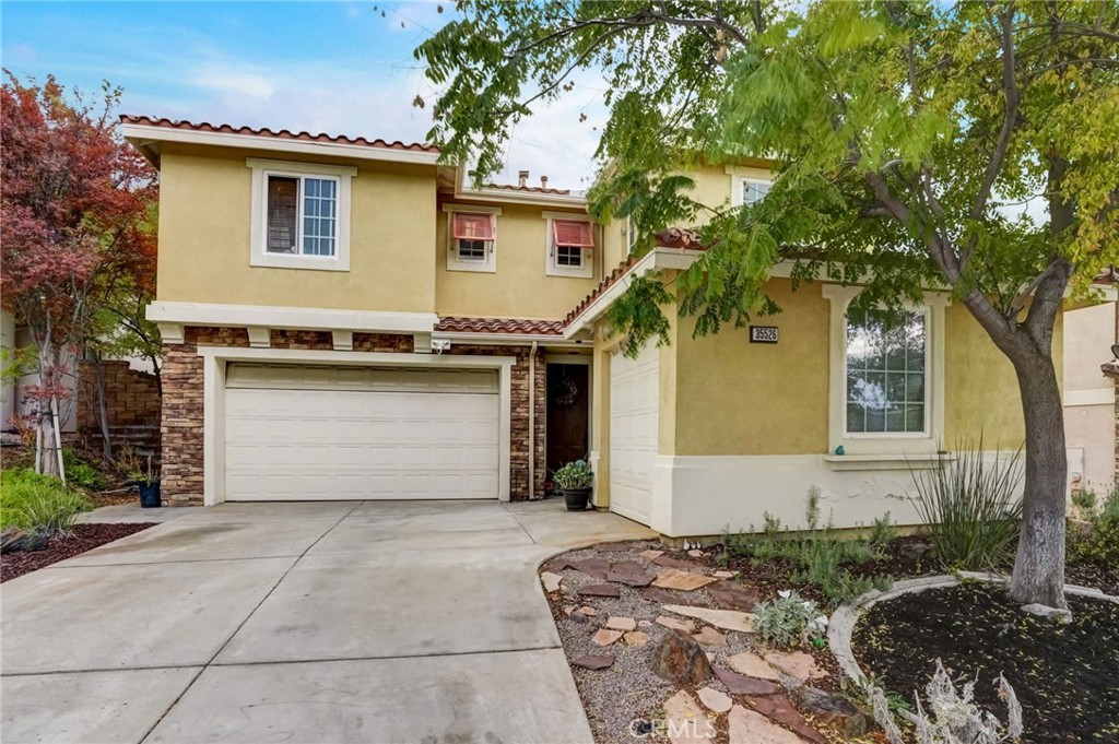 35526 Desert Rose Way