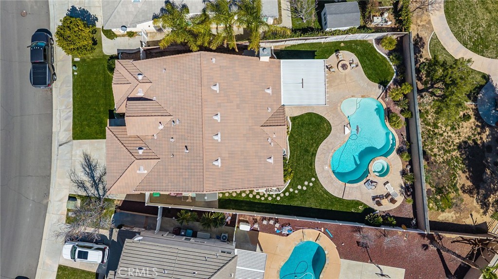 1596 Thunderbird Road