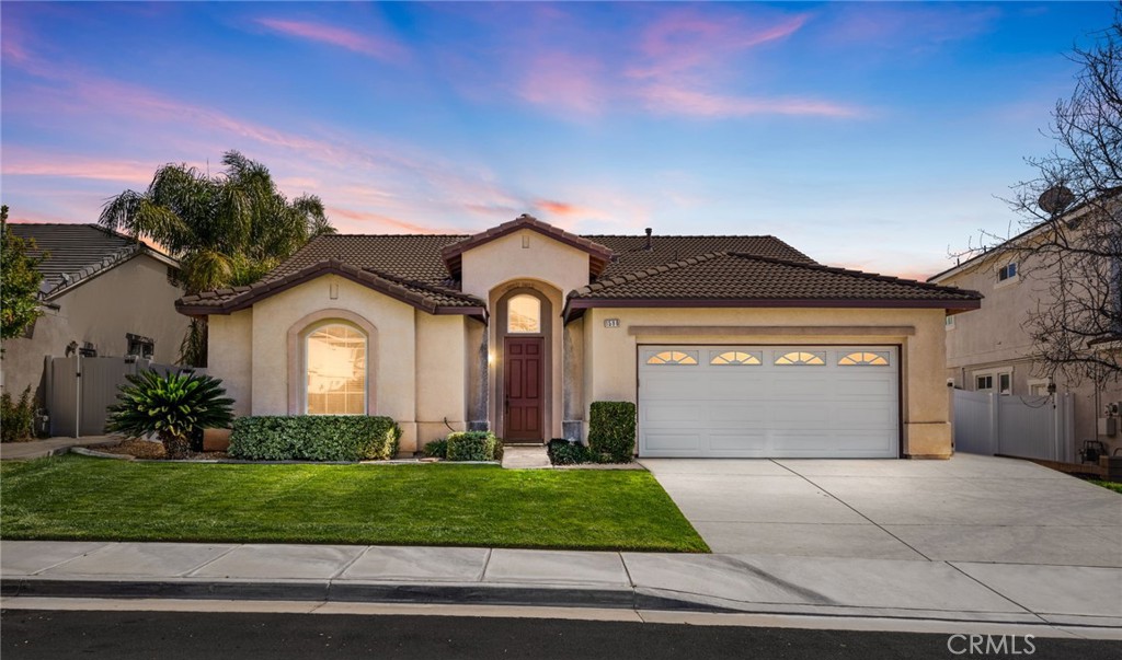 1596 Thunderbird Road