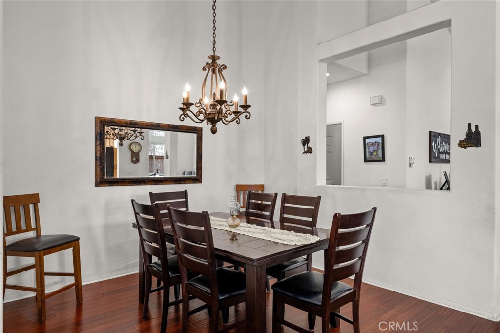 1596 Thunderbird Road