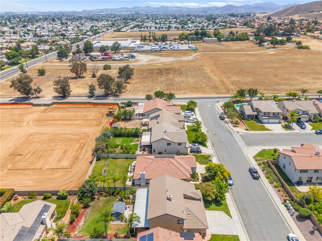 27182 Amber Rock Drive