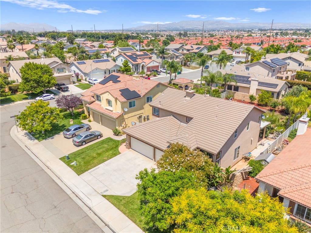 27182 Amber Rock Drive