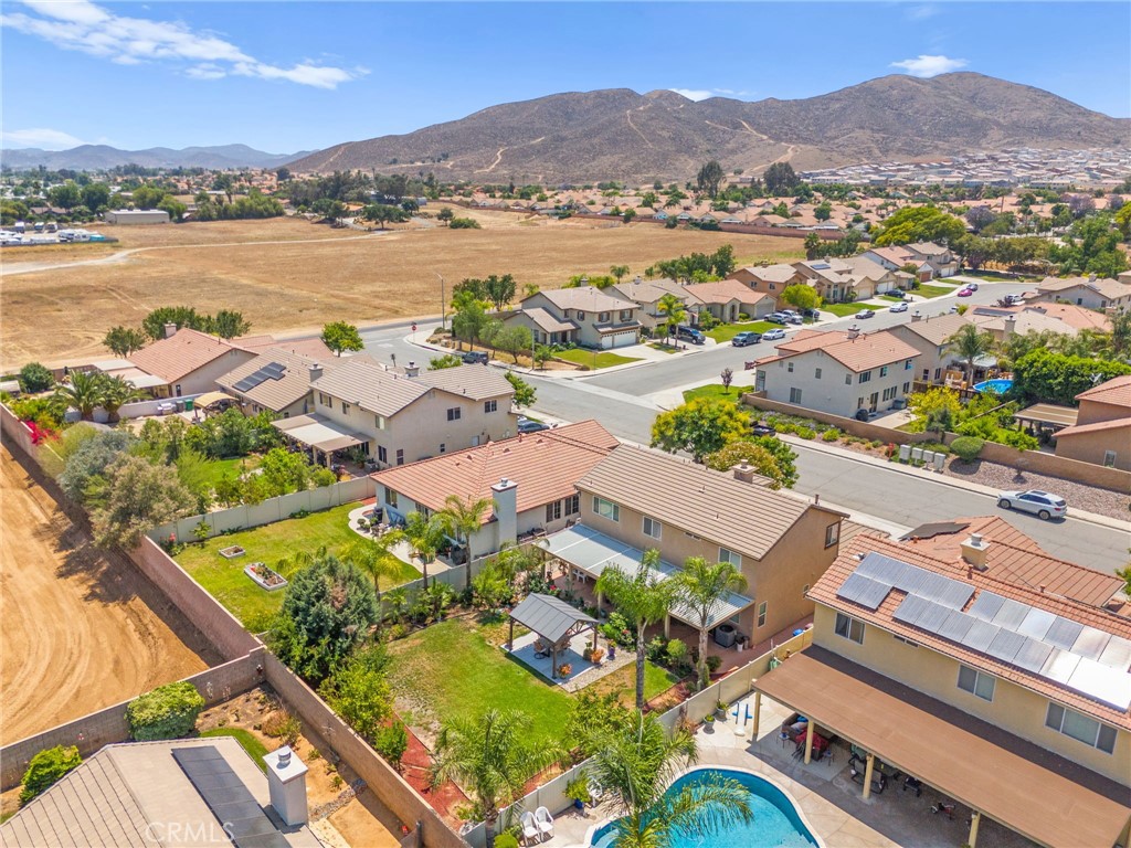 27182 Amber Rock Drive
