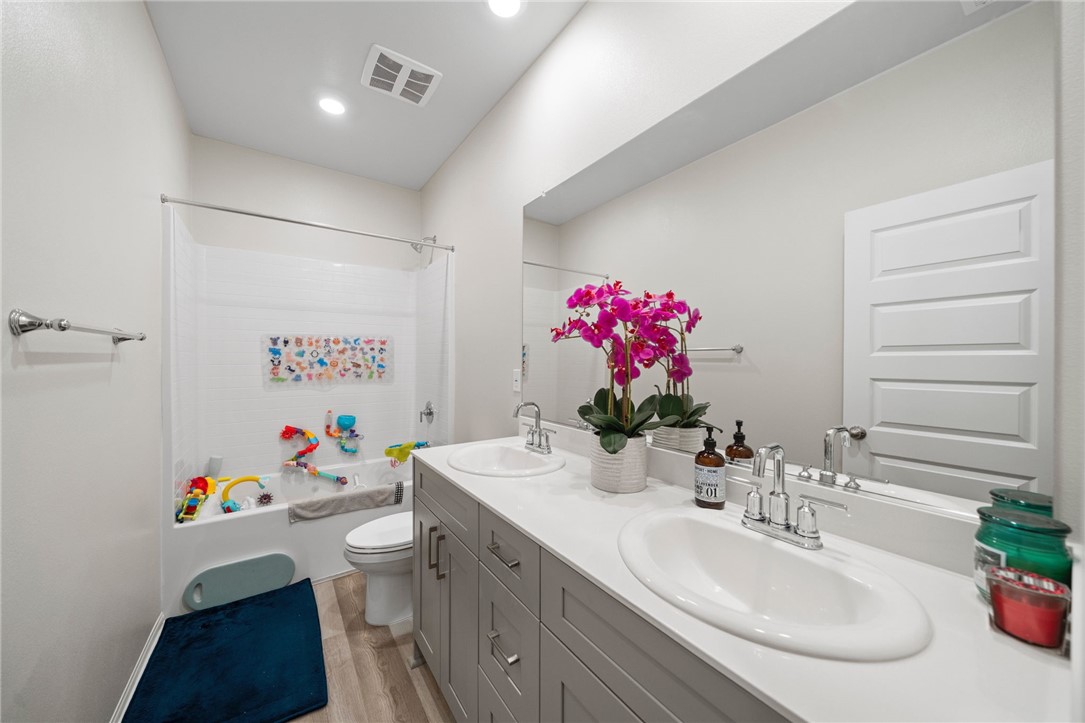 11638 Zoeller Street