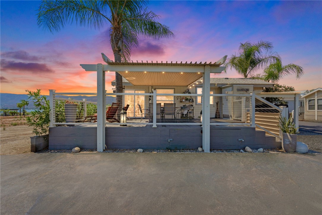 32000 Riverside Dr. J-8