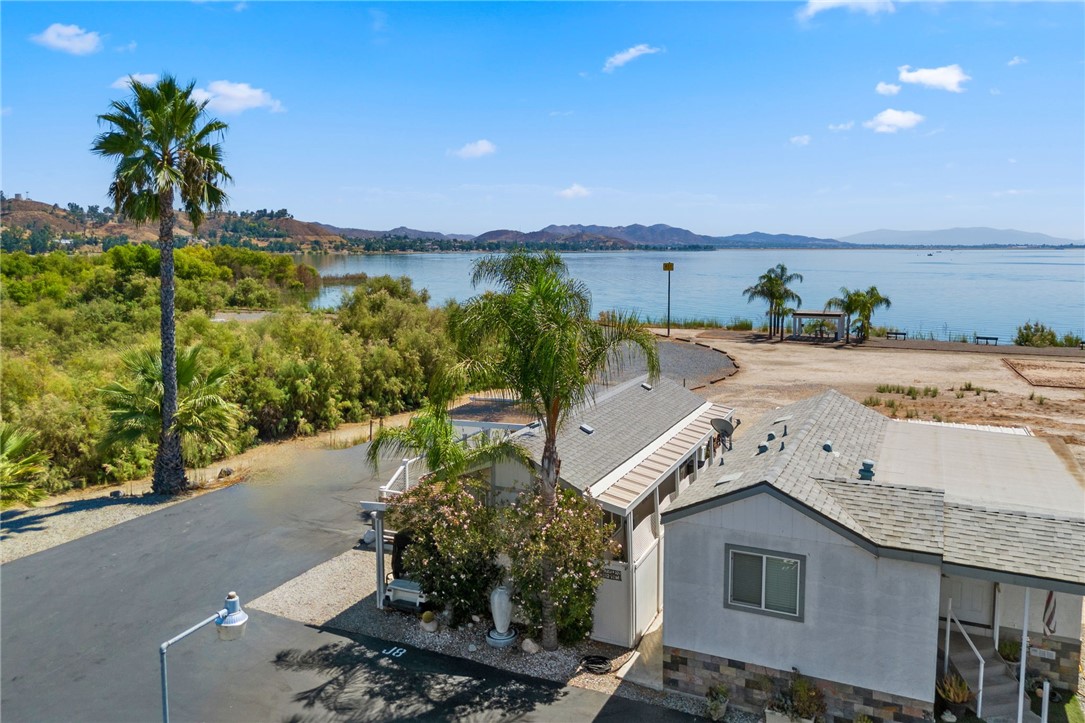 32000 Riverside Dr. J-8