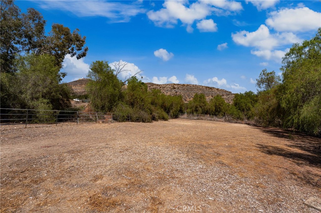 27297 Lindell Road
