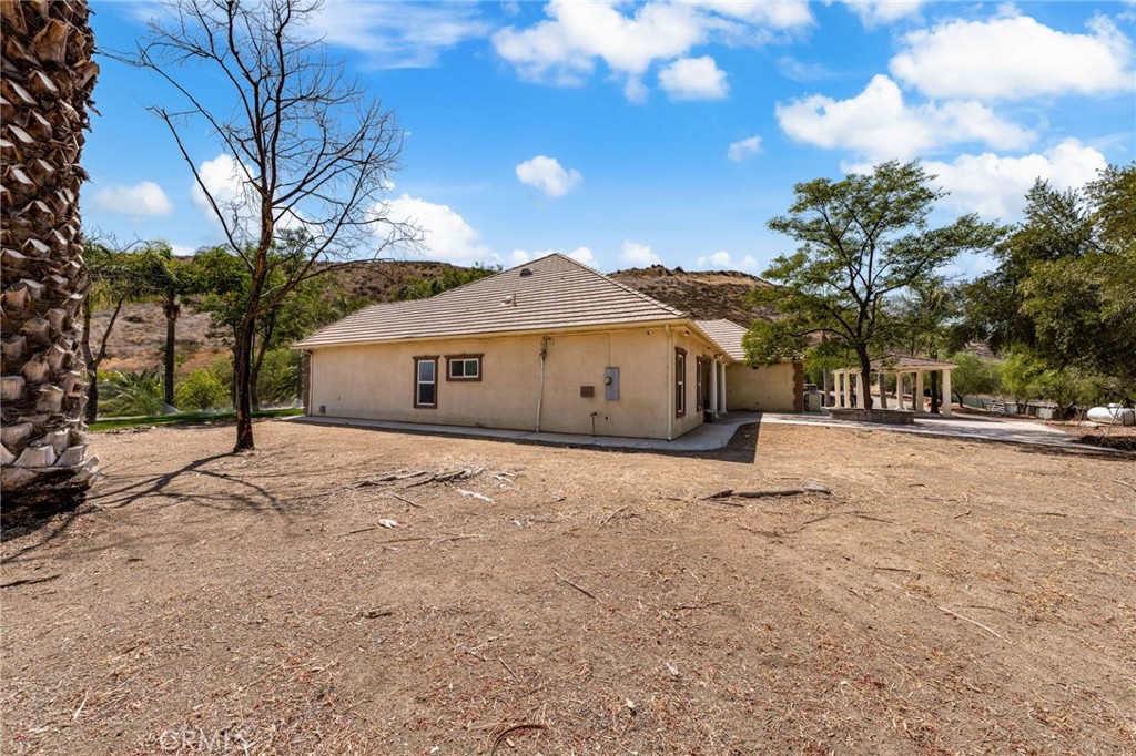 27297 Lindell Road