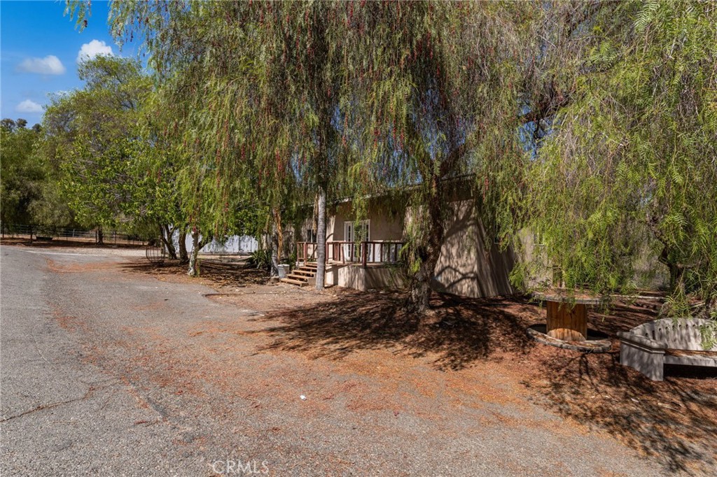 27297 Lindell Road
