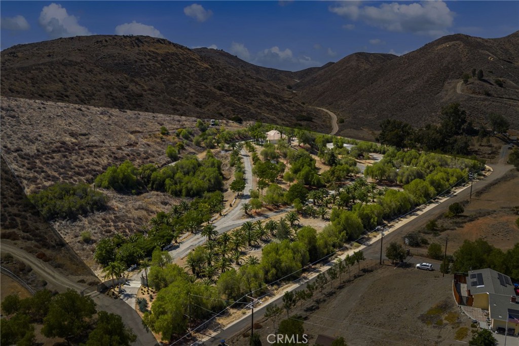 27297 Lindell Road