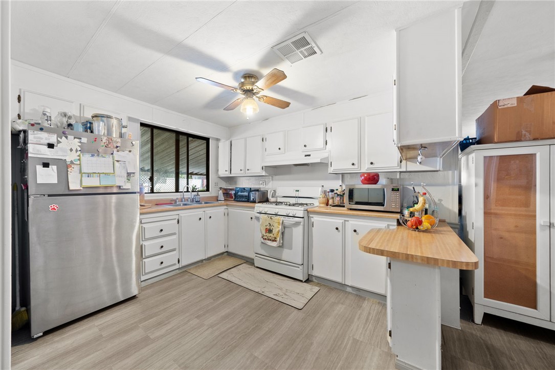 15181 Van Buren Boulevard 147