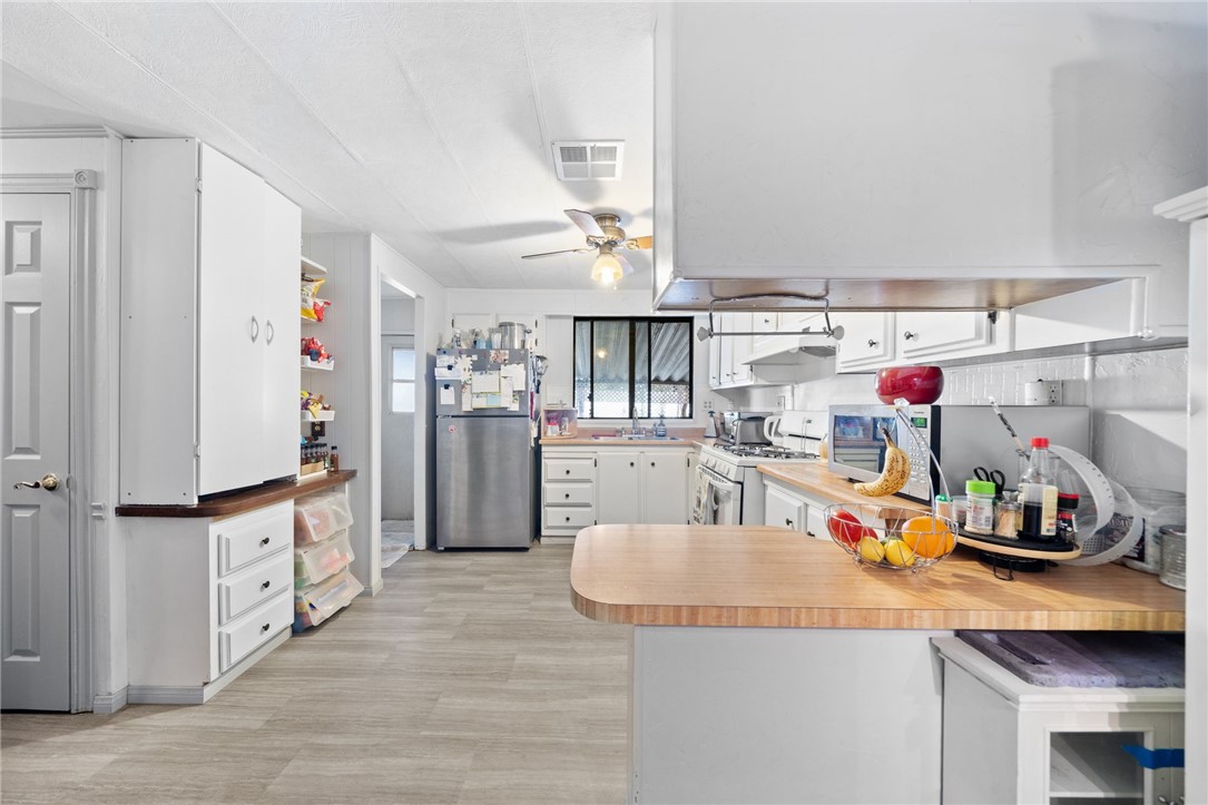 15181 Van Buren Boulevard 147