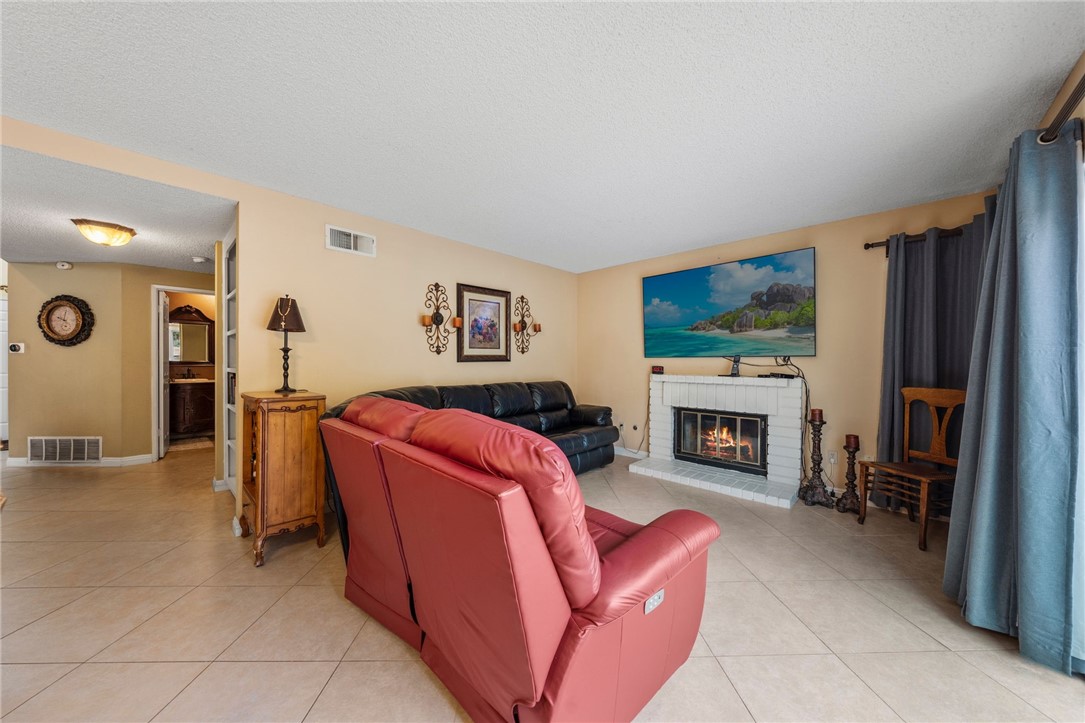 11735 Country Flower