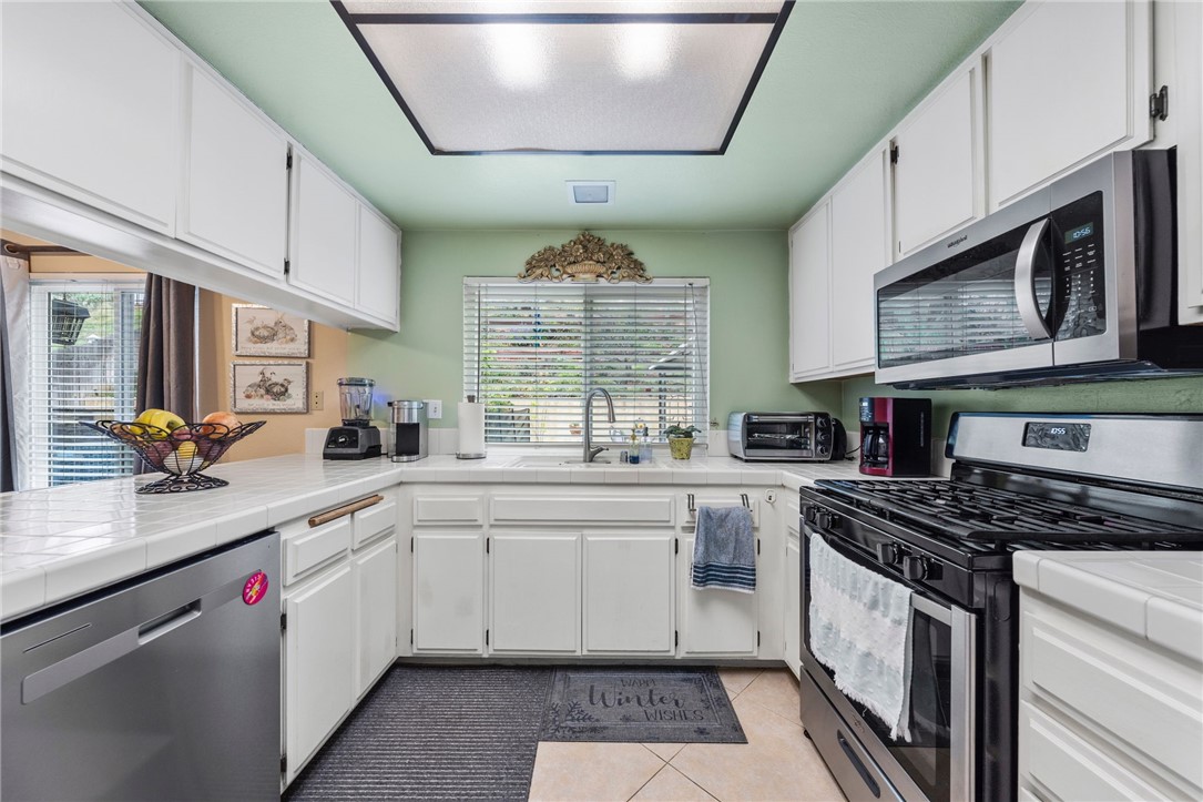 11735 Country Flower