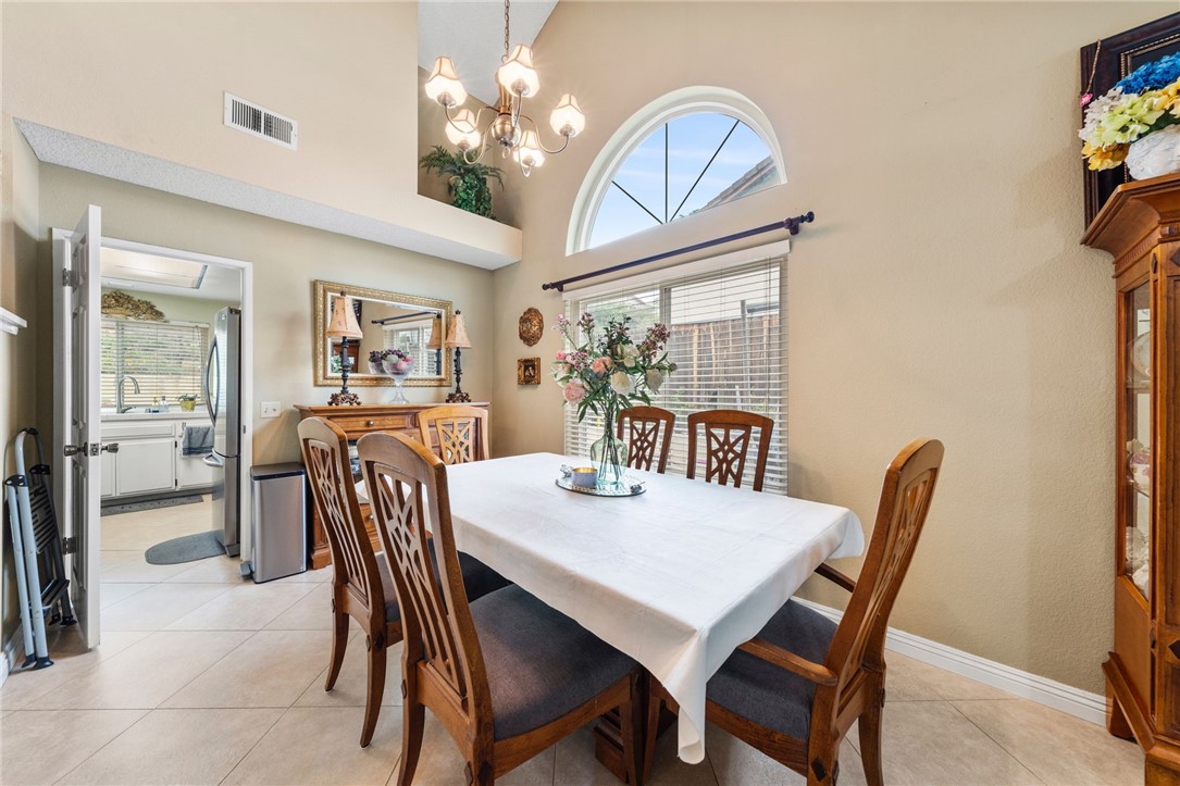 11735 Country Flower