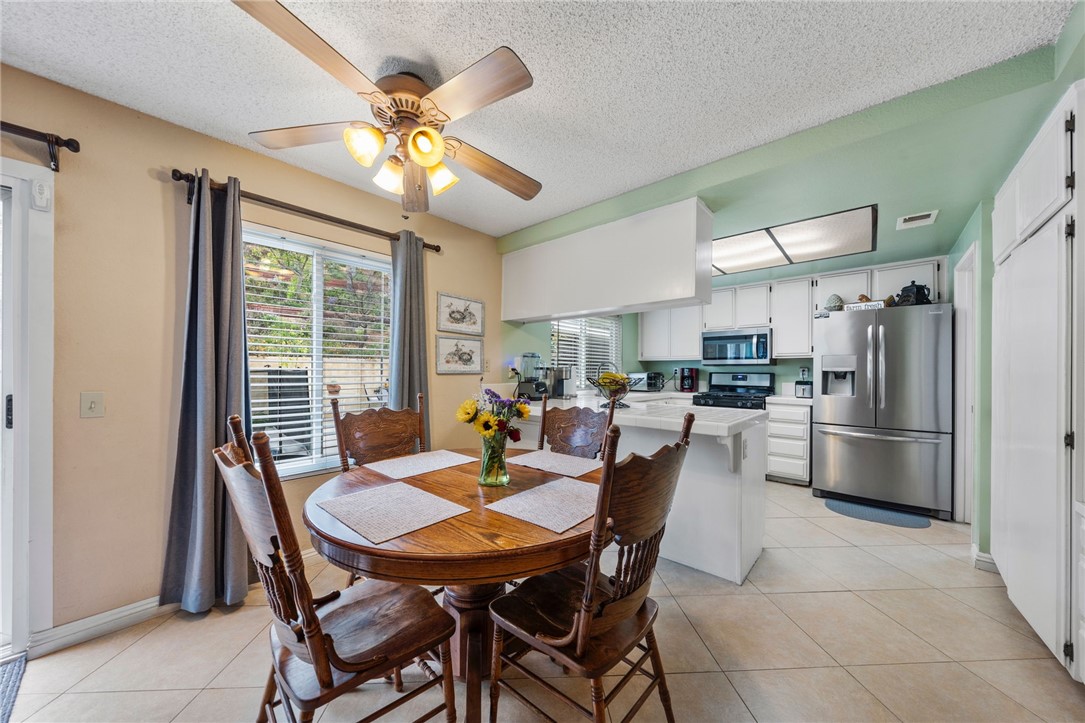 11735 Country Flower