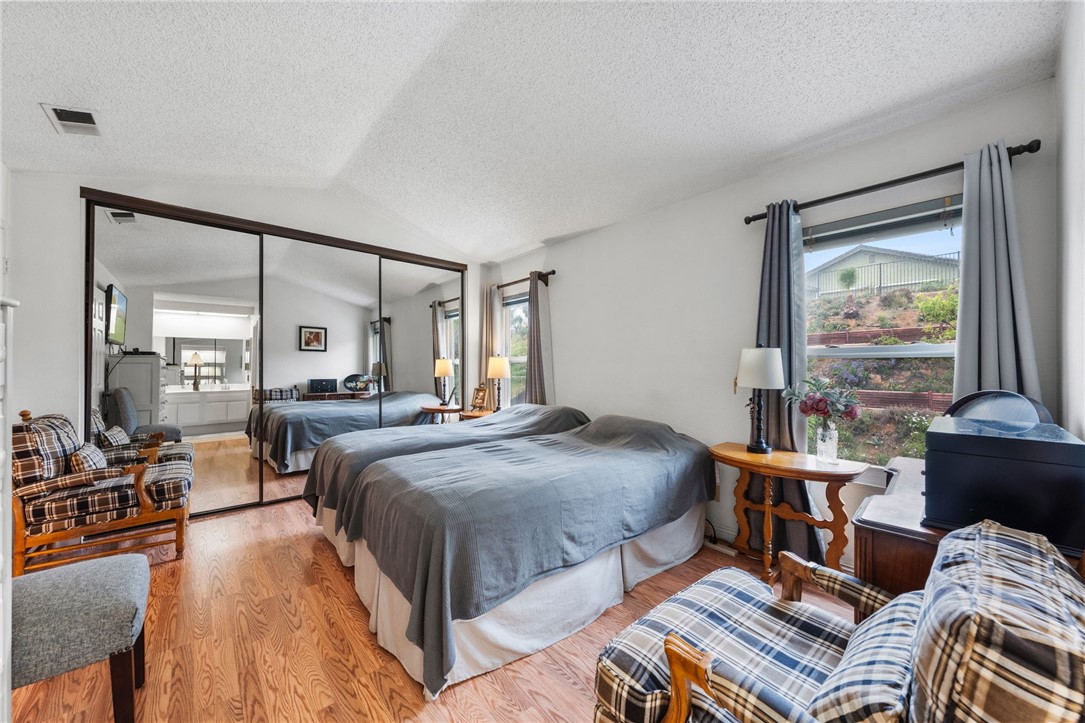 11735 Country Flower