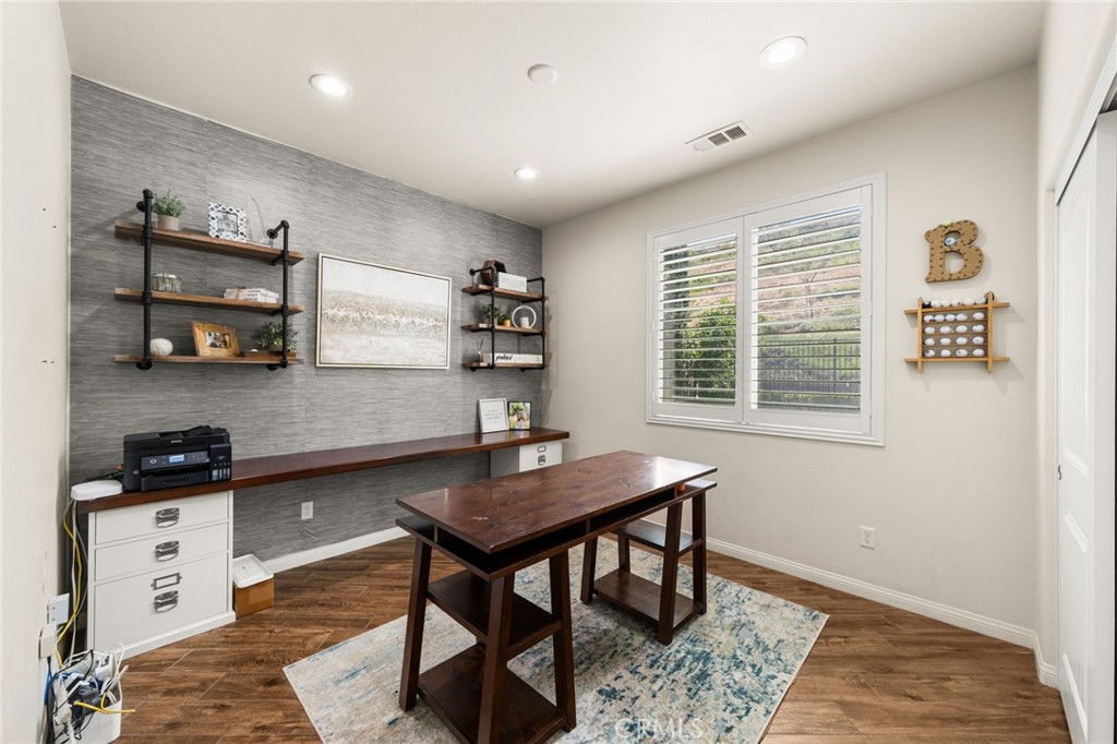 35408 Oakridge Court