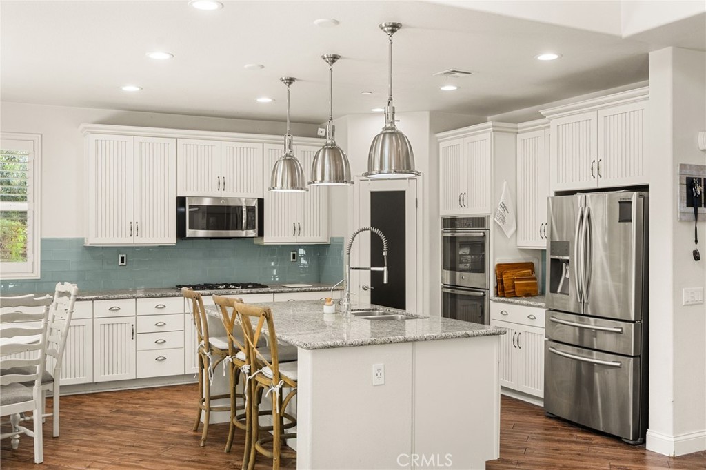 35408 Oakridge Court