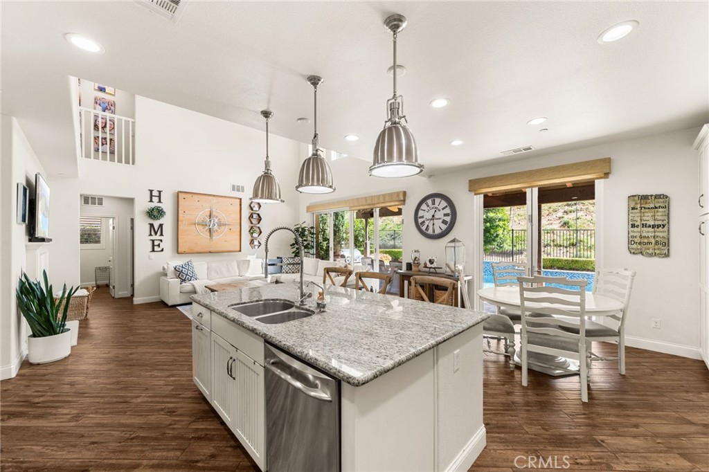 35408 Oakridge Court