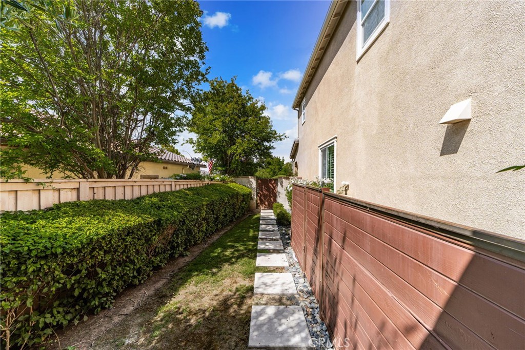 35408 Oakridge Court