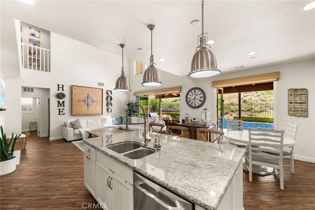 35408 Oakridge Court