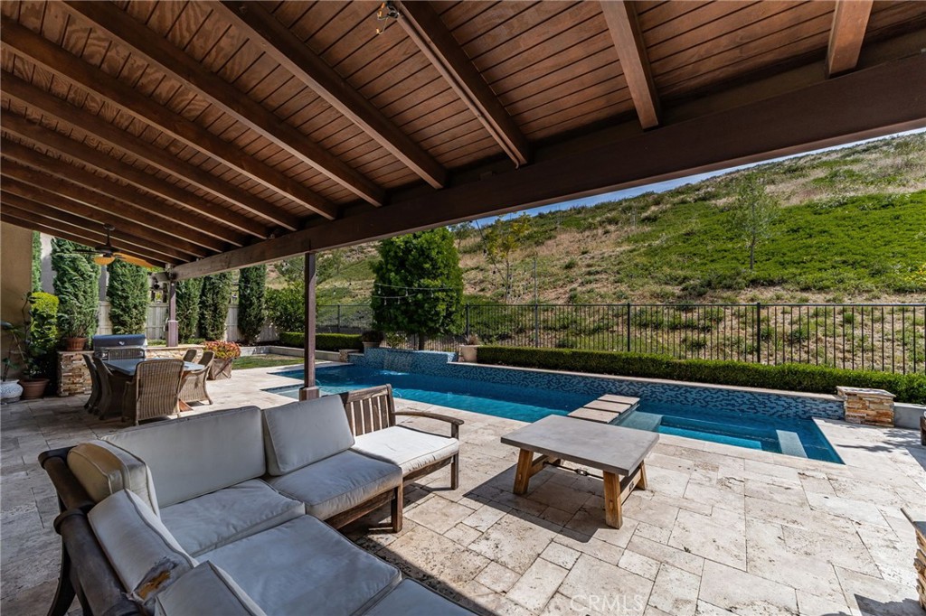 35408 Oakridge Court