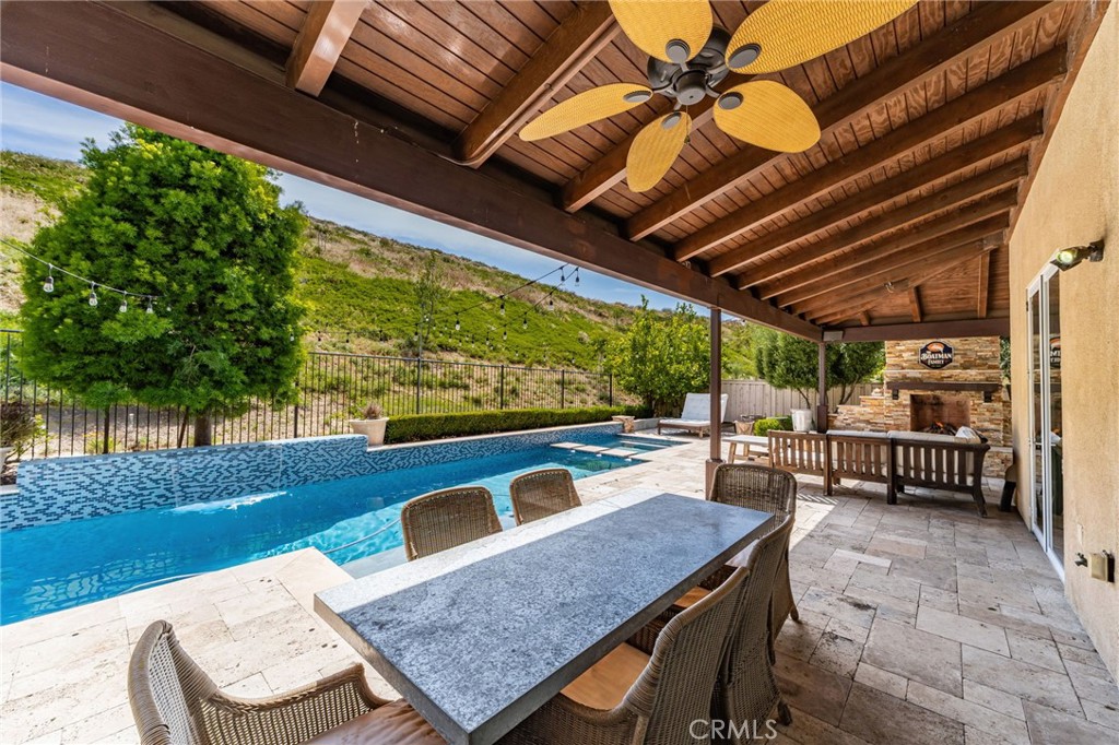 35408 Oakridge Court