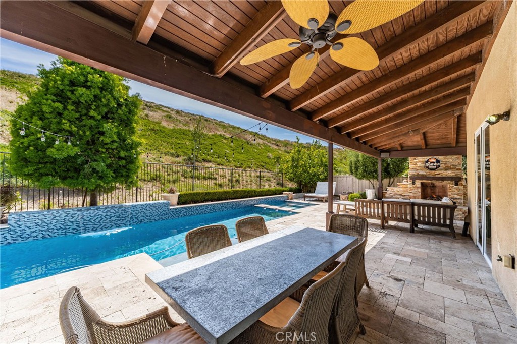 35408 Oakridge Court