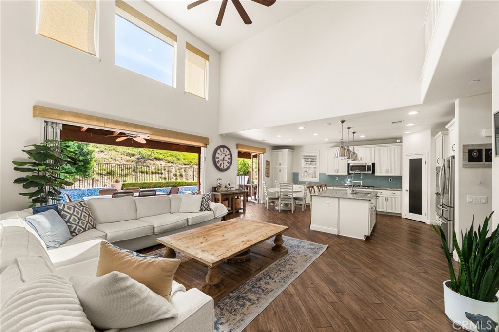 35408 Oakridge Court