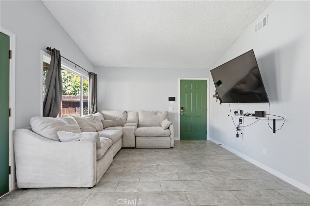 1109 Monroe