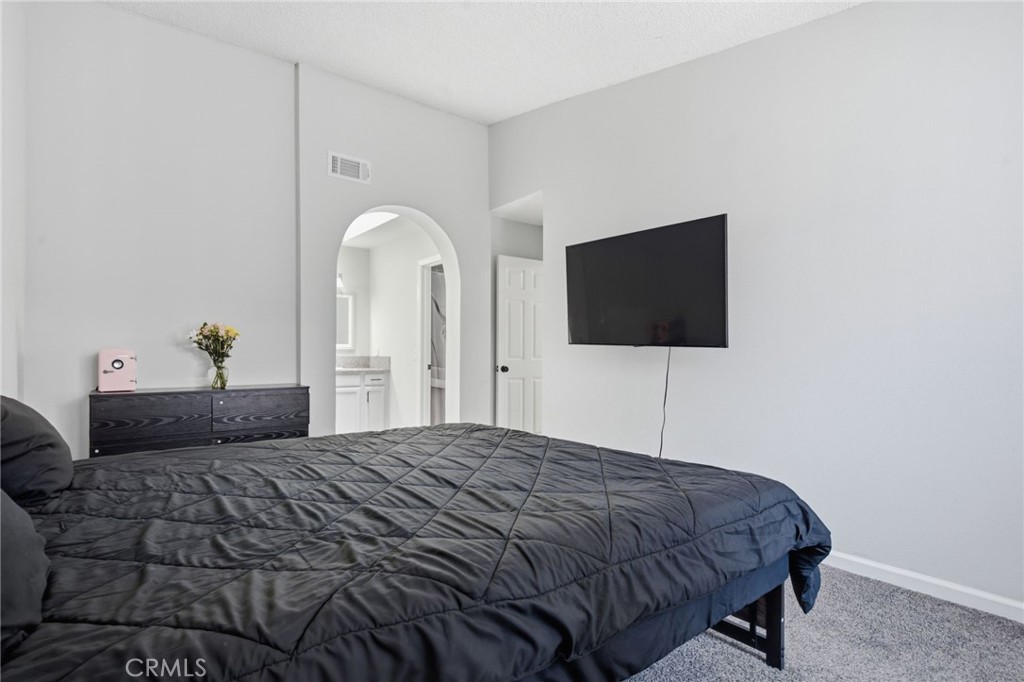 1109 Monroe