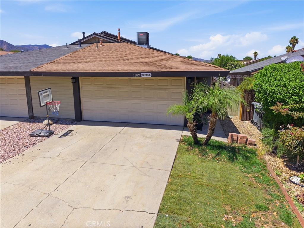 1109 Monroe