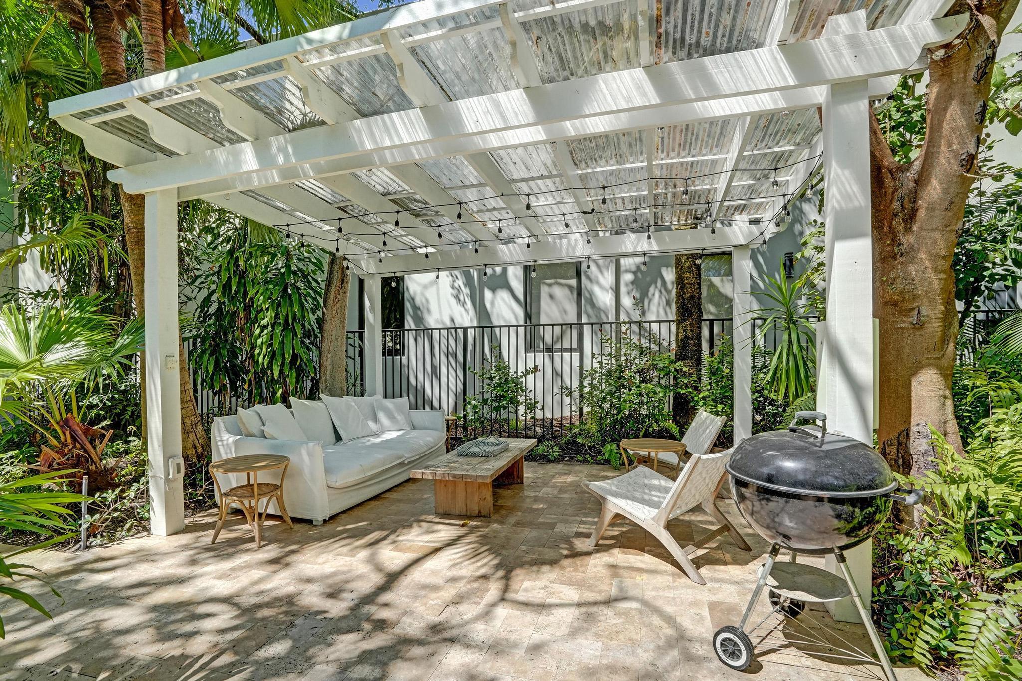 1520 SE 1st Street