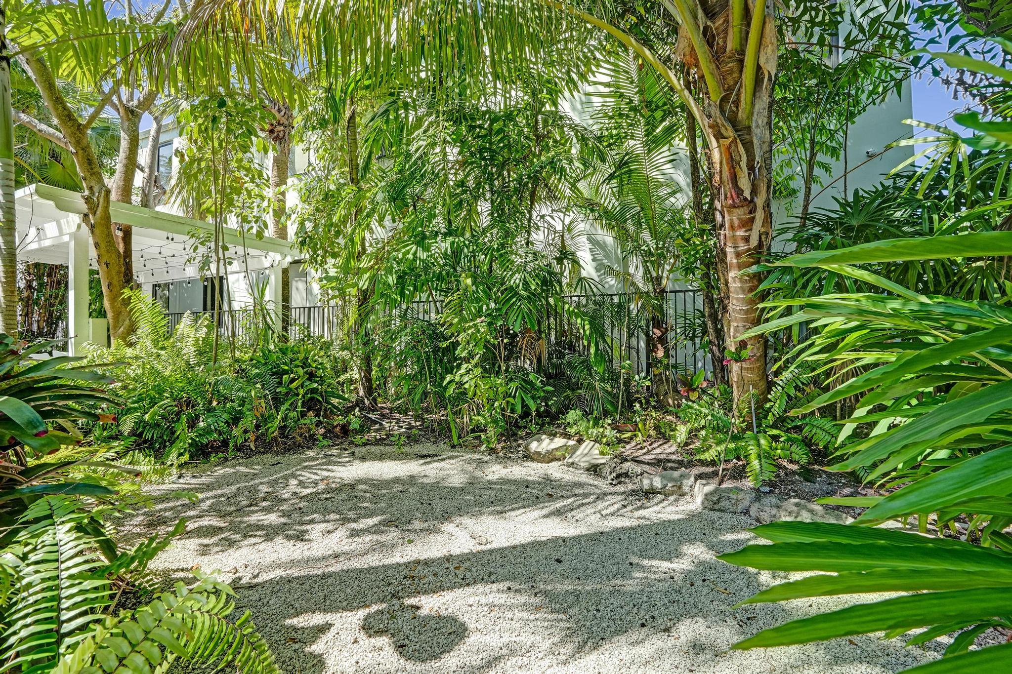 1520 SE 1st Street
