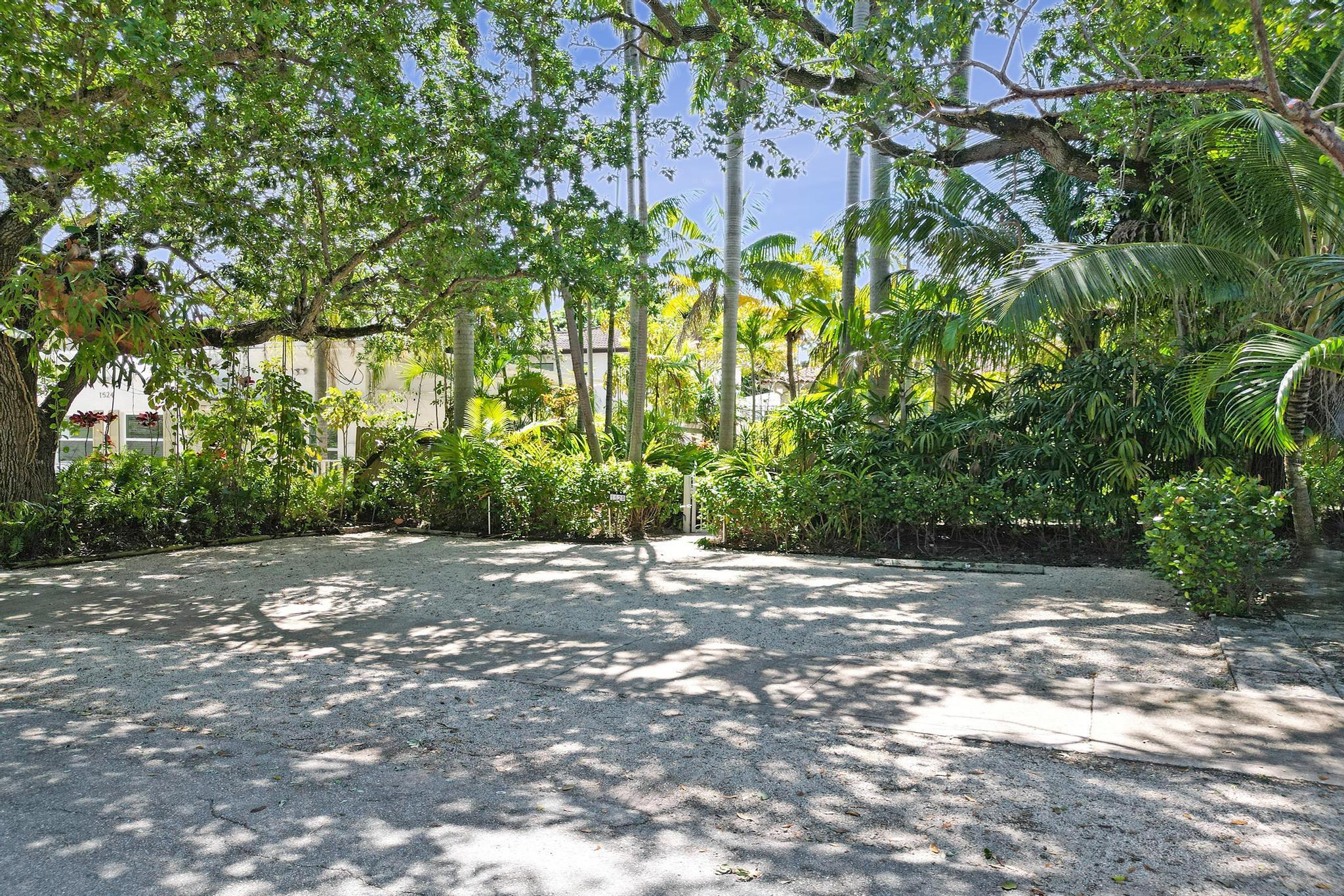 1520 SE 1st Street