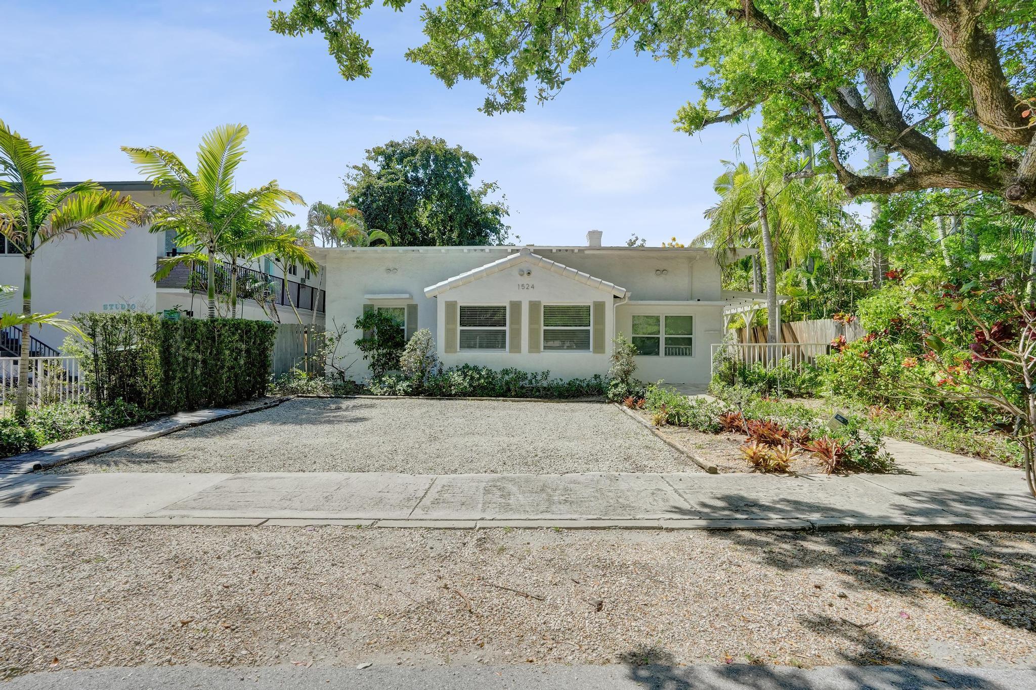 1524 SE 1st Street