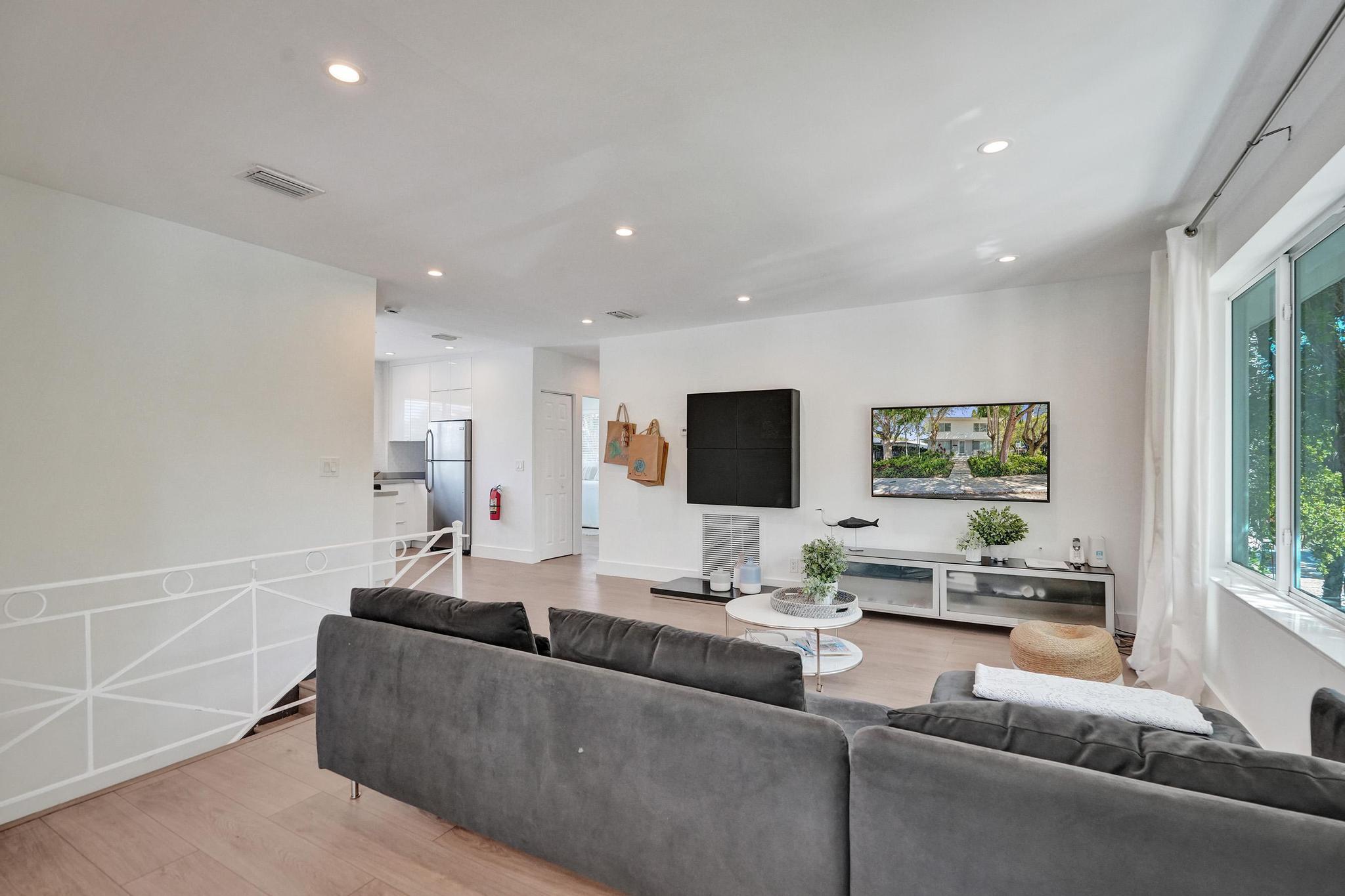 1415 SE 2nd Street 1-4