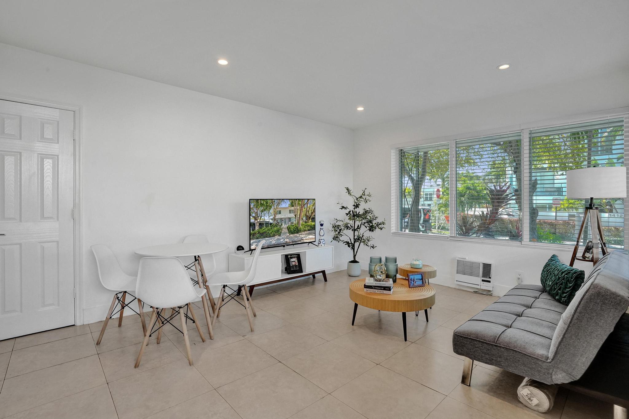 1415 SE 2nd Street 1-4